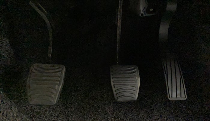 2020 Mahindra XUV300 W6 1.5 DIESEL, Diesel, Manual, 17,702 km, Pedals