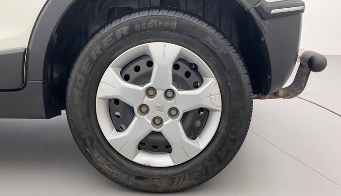 2020 Mahindra XUV300 W6 1.5 DIESEL, Diesel, Manual, 17,702 km, Left Rear Wheel