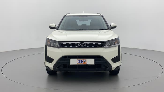 2020 Mahindra XUV300 W6 1.5 DIESEL, Diesel, Manual, 17,702 km, Front