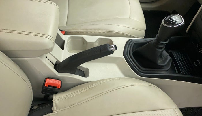 2020 Mahindra XUV300 W6 1.5 DIESEL, Diesel, Manual, 17,702 km, Gear Lever