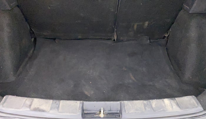 2020 Tata NEXON XZ PLUS (O) DIESEL DUAL TONE, Diesel, Manual, 87,377 km, Boot Inside