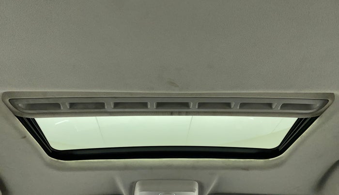 2020 Tata NEXON XZ PLUS (O) DIESEL DUAL TONE, Diesel, Manual, 87,377 km, Moonroof/ Sunroof