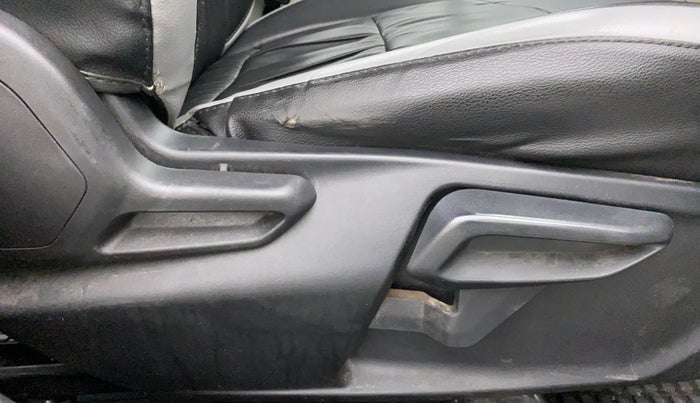 2020 Tata NEXON XZ PLUS (O) DIESEL DUAL TONE, Diesel, Manual, 87,377 km, Driver Side Adjustment Panel
