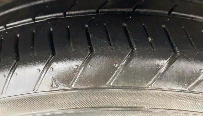 2022 Maruti Celerio ZXI PLUS, Petrol, Manual, 9,386 km, Right Front Tyre Tread