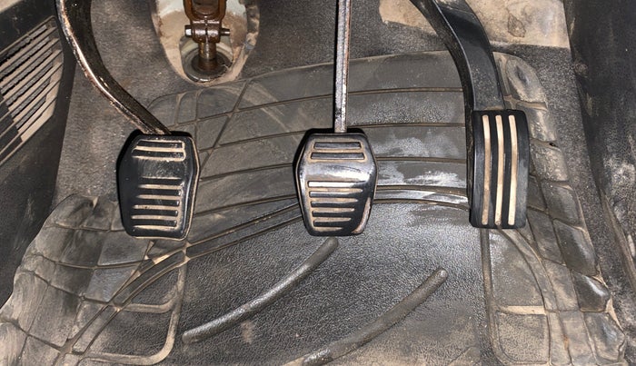 2013 Ford Figo TITANIUM 1.2 PETROL, Petrol, Manual, 56,576 km, Pedals