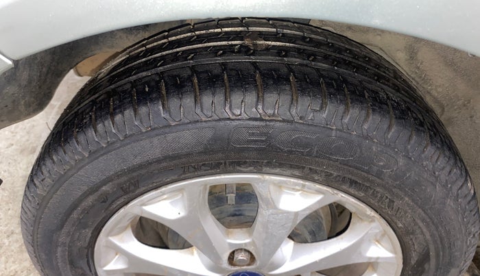 2013 Ford Figo TITANIUM 1.2 PETROL, Petrol, Manual, 56,576 km, Right Rear Tyre Tread