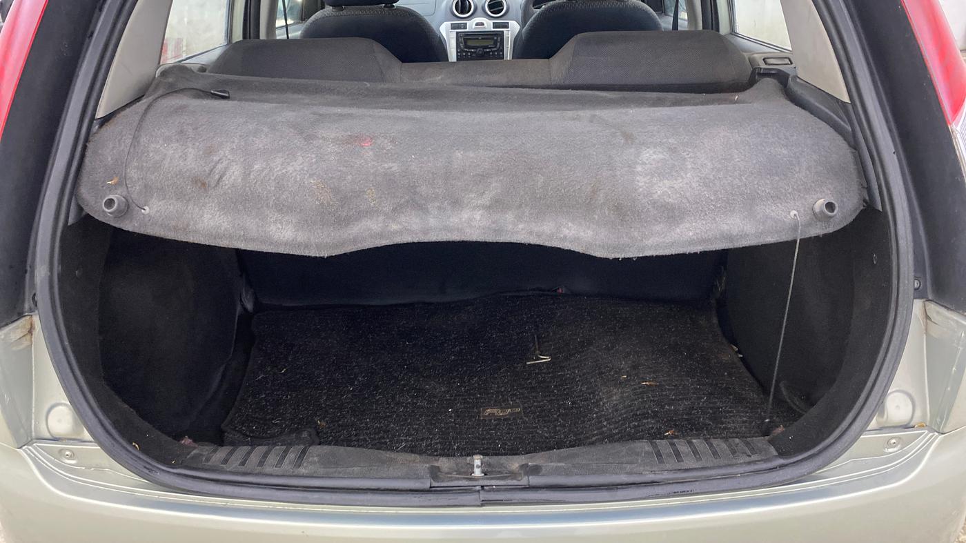 2013 Ford Figo TITANIUM 1.2 PETROL, Petrol, Manual, 56,660 km, Boot Inside