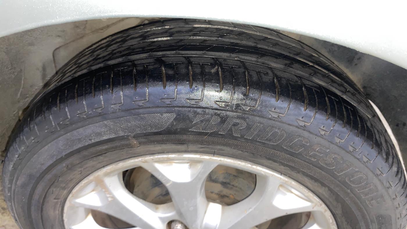 2013 Ford Figo TITANIUM 1.2 PETROL, Petrol, Manual, 56,660 km, Left Rear Tyre Tread