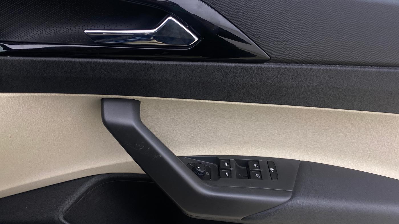 2023 Skoda SLAVIA STYLE 1.5L TSI DSG, Petrol, Automatic, 43,845 km, Driver Side Door Panels Control