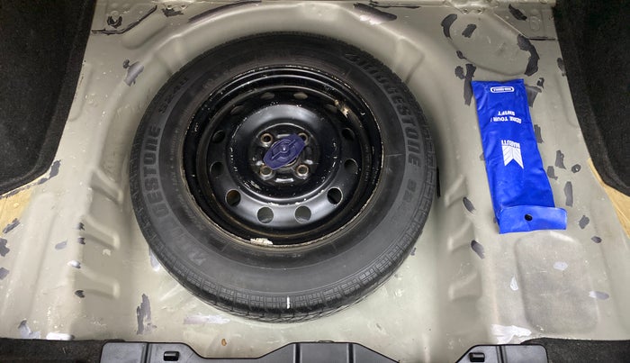 2019 Maruti Dzire VXI, Petrol, Manual, 39,369 km, Spare Tyre