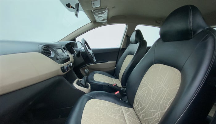 2018 Hyundai Grand i10 MAGNA 1.2 VTVT, Petrol, Manual, 12,580 km, Right Side Front Door Cabin