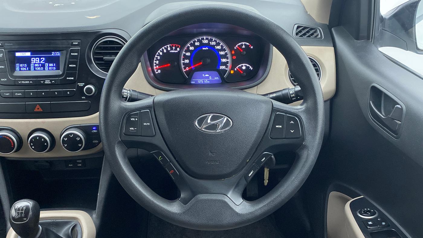 2018 Hyundai Grand i10 MAGNA 1.2 VTVT, Petrol, Manual, 12,580 km, Steering Wheel Close Up