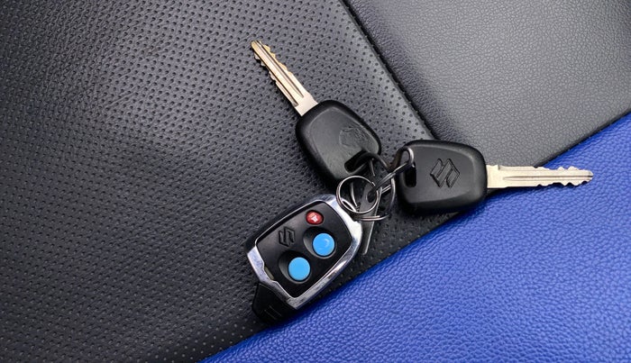 2016 Maruti Alto 800 LXI, Petrol, Manual, 80,201 km, Key Close Up