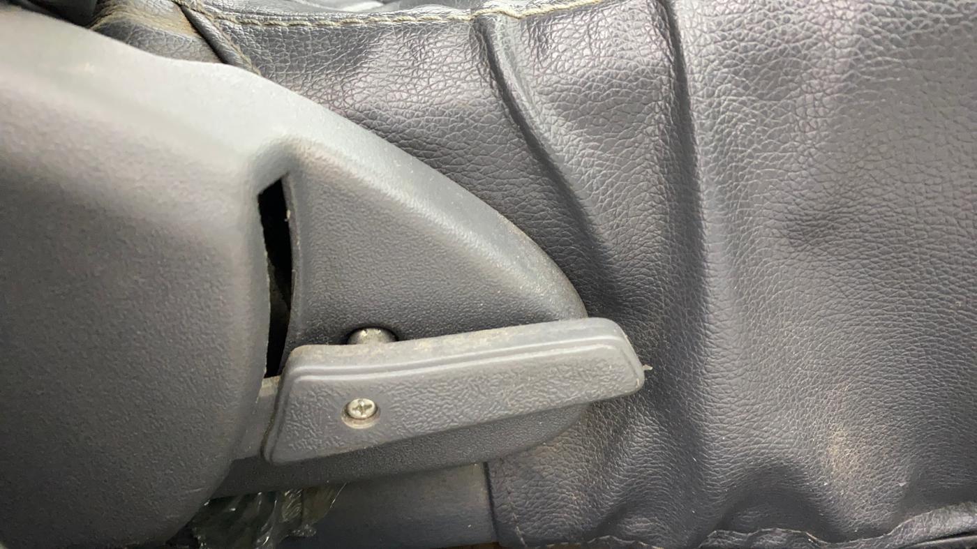 2016 Maruti Alto 800 LXI, Petrol, Manual, 80,201 km, Driver Side Adjustment Panel