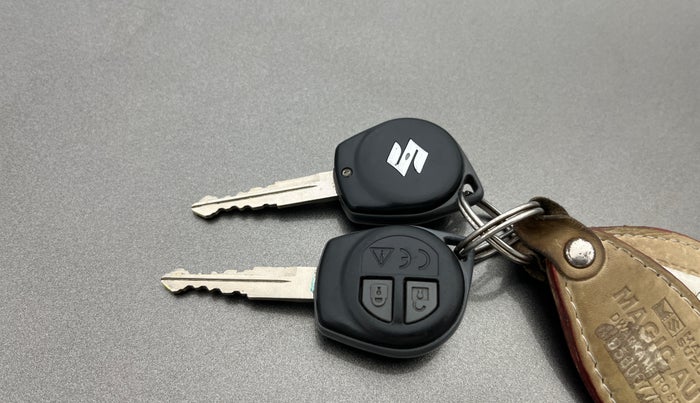 2019 Maruti Swift VXI, Petrol, Manual, 28,233 km, Key Close Up