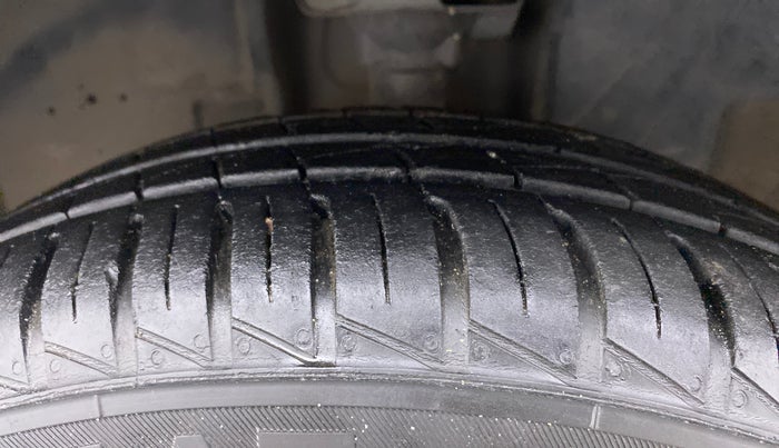 2020 Datsun Redi Go T (O), Petrol, Manual, 19,281 km, Left Front Tyre Tread