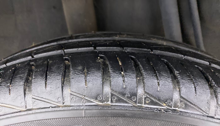2020 Datsun Redi Go T (O), Petrol, Manual, 19,281 km, Right Rear Tyre Tread