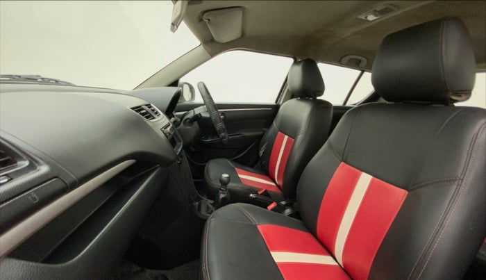 2013 Maruti Swift VXI, Petrol, Manual, 1,31,467 km, Right Side Front Door Cabin