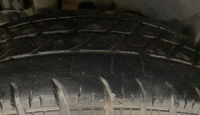 2017 Maruti Swift VDI, Diesel, Manual, 56,556 km, Right Rear Tyre Tread