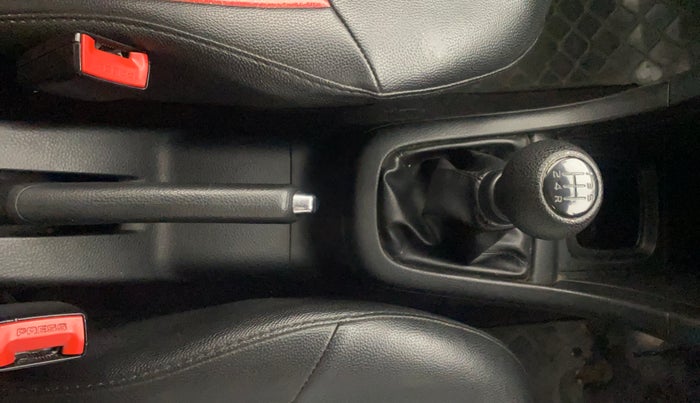 2017 Maruti Swift VDI, Diesel, Manual, 56,556 km, Gear Lever