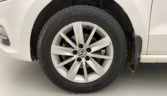 2016 Volkswagen Polo HIGHLINE1.2L, Petrol, Manual, 79,370 km, Left Front Wheel