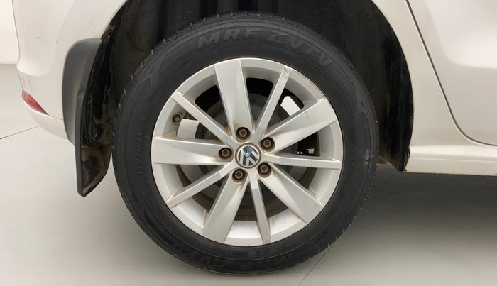 2016 Volkswagen Polo HIGHLINE1.2L, Petrol, Manual, 79,370 km, Right Rear Wheel