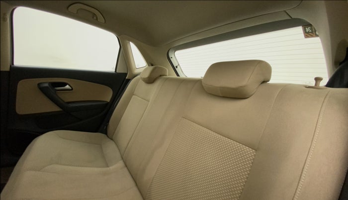 2016 Volkswagen Polo HIGHLINE1.2L, Petrol, Manual, 79,370 km, Right Side Rear Door Cabin
