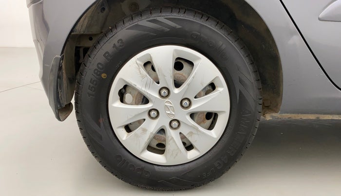 2012 Hyundai i10 SPORTZ 1.2 AT, Petrol, Automatic, 61,653 km, Right Rear Wheel