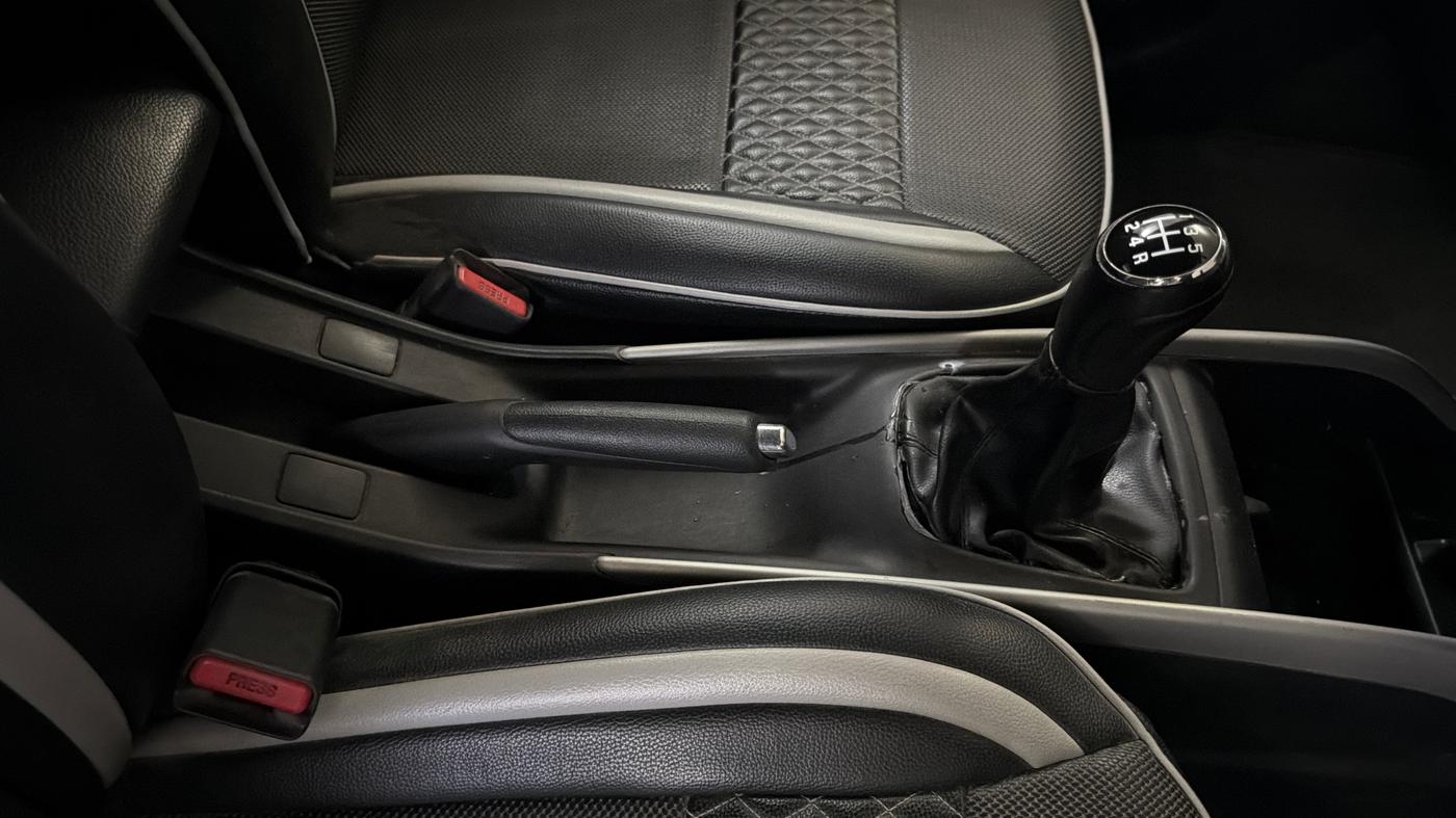 2018 Maruti Baleno DELTA PETROL 1.2, Petrol, Manual, 58,636 km, Gear Lever