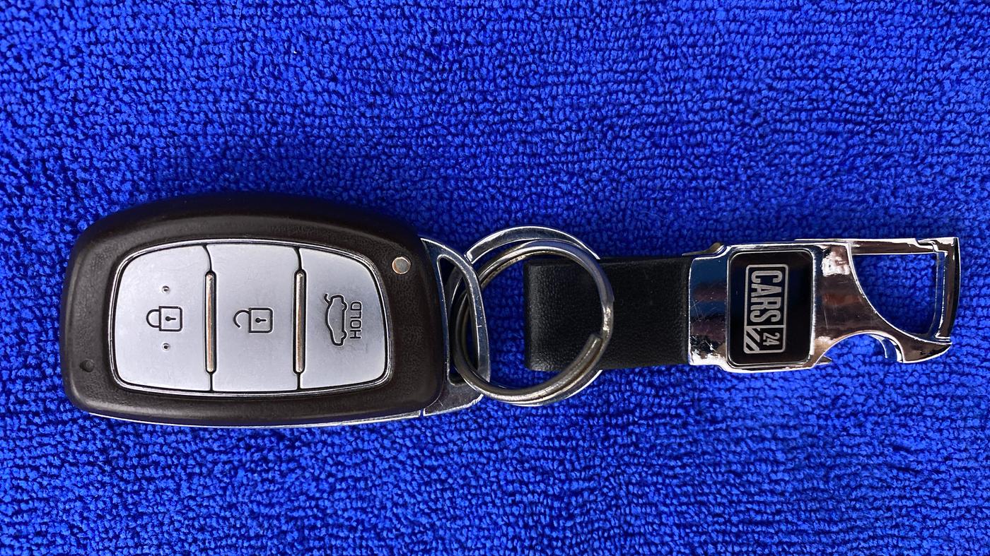 2018 Hyundai New Elantra 2.0 SX(O) AT PETROL, Petrol, Automatic, 83,195 km, Key Close Up