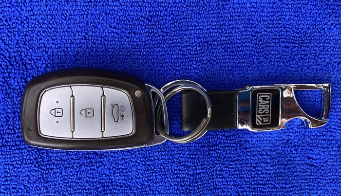 2018 Hyundai New Elantra 2.0 SX(O) AT PETROL, Petrol, Automatic, 83,195 km, Key Close Up