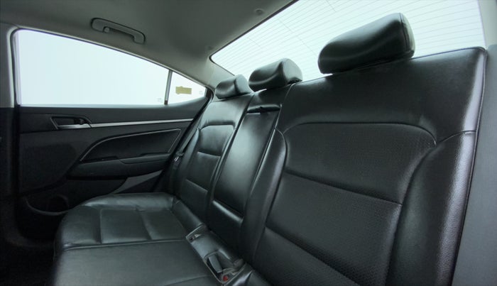 2018 Hyundai New Elantra 2.0 SX(O) AT PETROL, Petrol, Automatic, 83,195 km, Right Side Rear Door Cabin