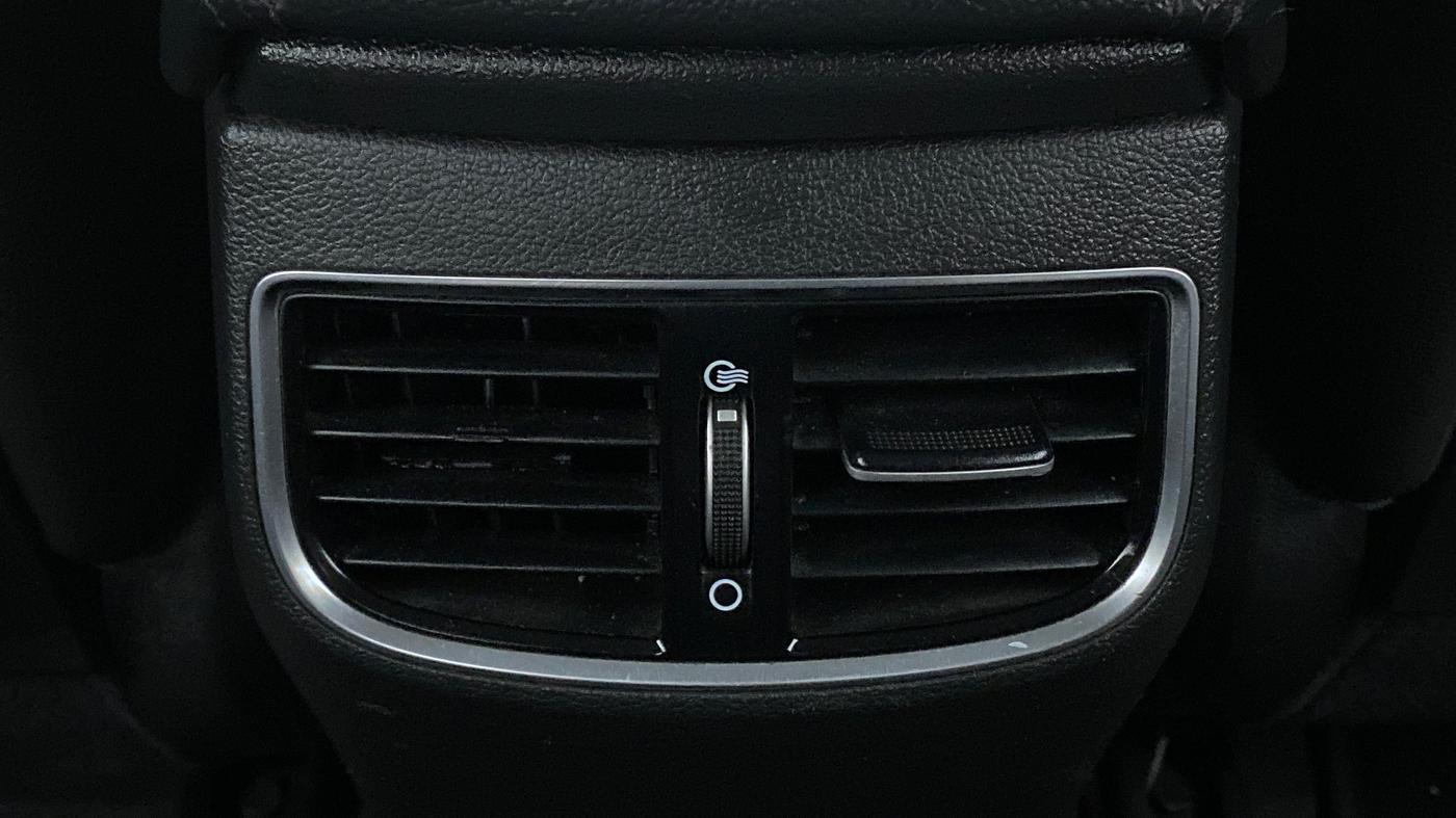 2018 Hyundai New Elantra 2.0 SX(O) AT PETROL, Petrol, Automatic, 83,195 km, Rear AC Vents