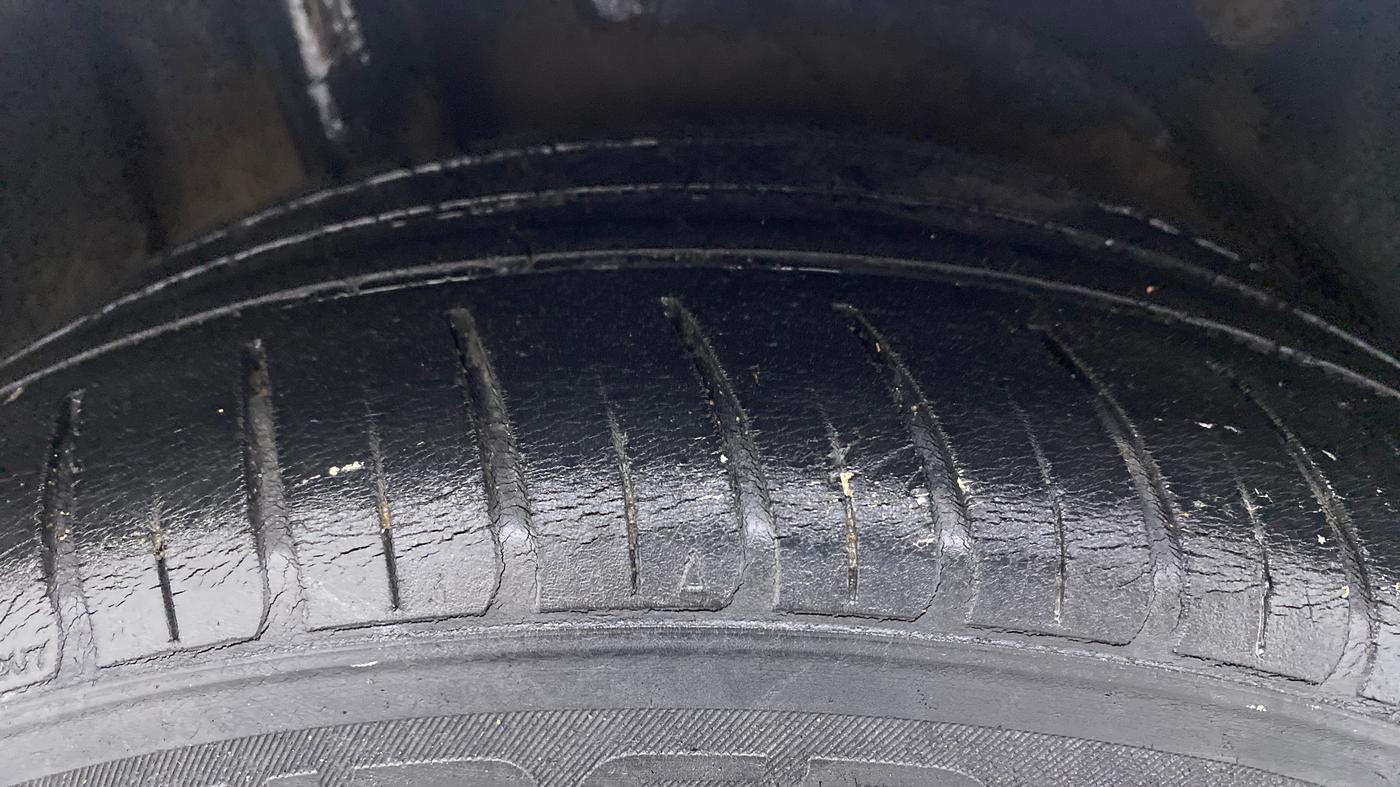 2018 Hyundai New Elantra 2.0 SX(O) AT PETROL, Petrol, Automatic, 83,195 km, Right Rear Tyre Tread