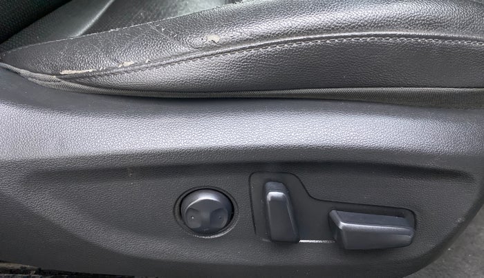 2018 Hyundai New Elantra 2.0 SX(O) AT PETROL, Petrol, Automatic, 83,195 km, Driver Side Adjustment Panel
