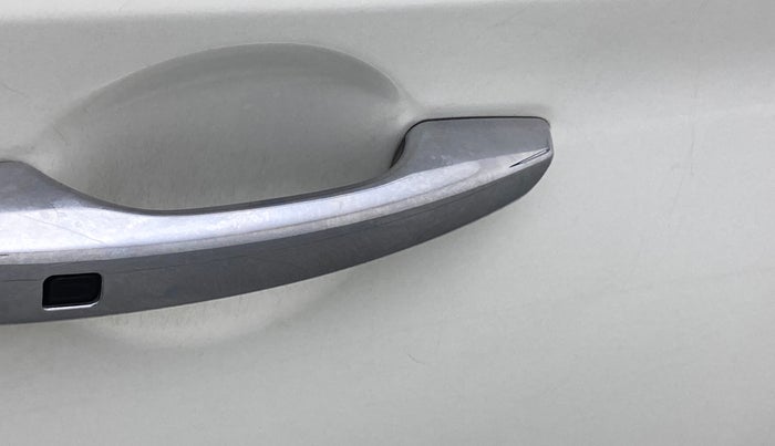 2018 Hyundai New Elantra 2.0 SX(O) AT PETROL, Petrol, Automatic, 83,195 km, Lock system - Keyless sensor not working