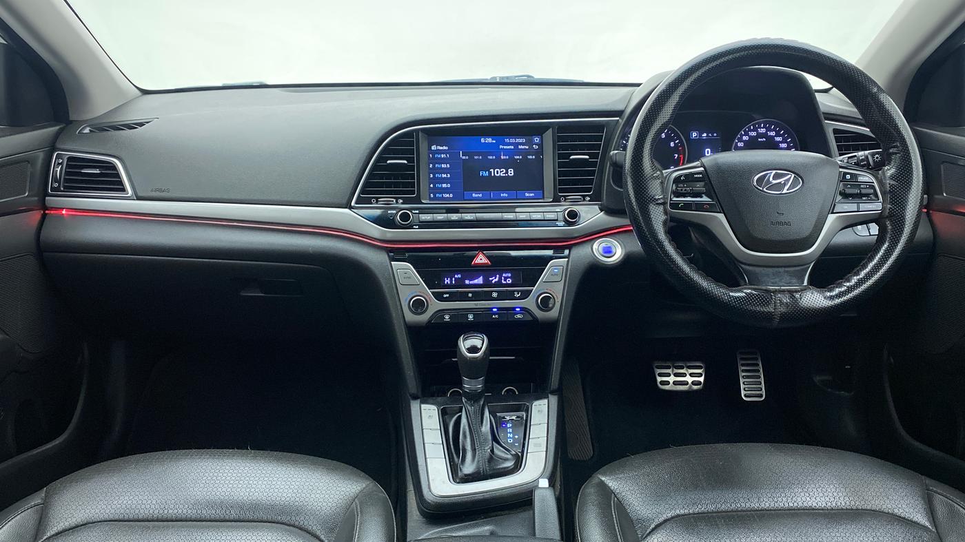 2018 Hyundai New Elantra 2.0 SX(O) AT PETROL, Petrol, Automatic, 83,195 km, Dashboard