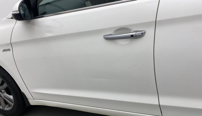 2018 Hyundai New Elantra 2.0 SX(O) AT PETROL, Petrol, Automatic, 83,195 km, Front passenger door - Slightly dented