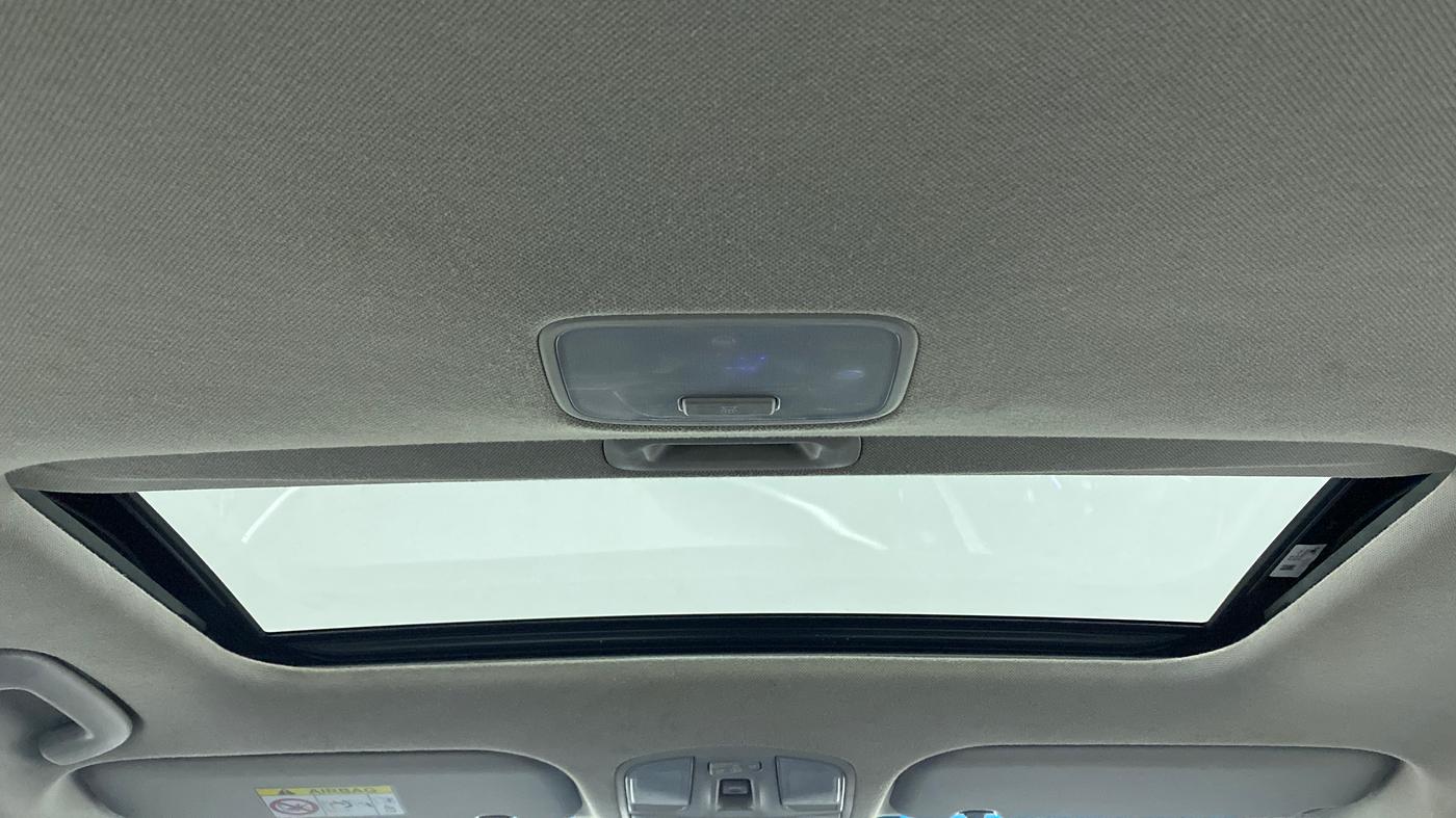 2018 Hyundai New Elantra 2.0 SX(O) AT PETROL, Petrol, Automatic, 83,195 km, Moonroof/ Sunroof