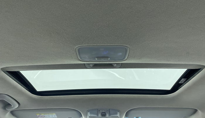 2018 Hyundai New Elantra 2.0 SX(O) AT PETROL, Petrol, Automatic, 83,195 km, Moonroof/ Sunroof