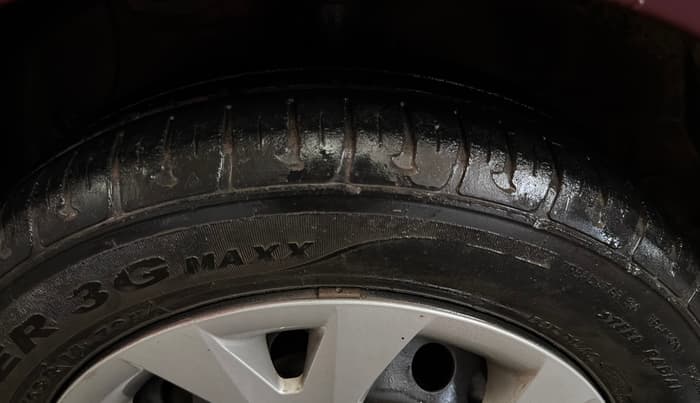 2016 Hyundai Grand i10 MAGNA AT 1.2 KAPPA VTVT, Petrol, Automatic, 32,398 km, Left Front Tyre Tread