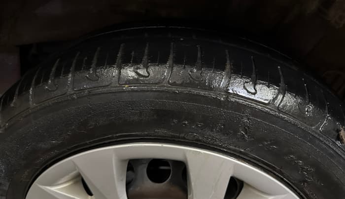 2016 Hyundai Grand i10 MAGNA AT 1.2 KAPPA VTVT, Petrol, Automatic, 32,398 km, Left Rear Tyre Tread