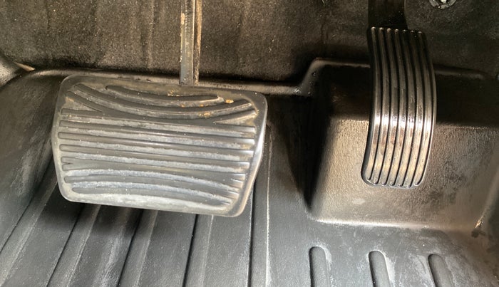 2022 Mahindra Thar LX PETROL HT 4WD AT, Petrol, Automatic, 15,336 km, Pedals