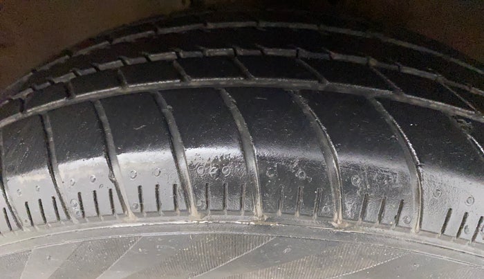 2019 Maruti Celerio VXI AMT (O), Petrol, Automatic, 22,396 km, Right Front Tyre Tread