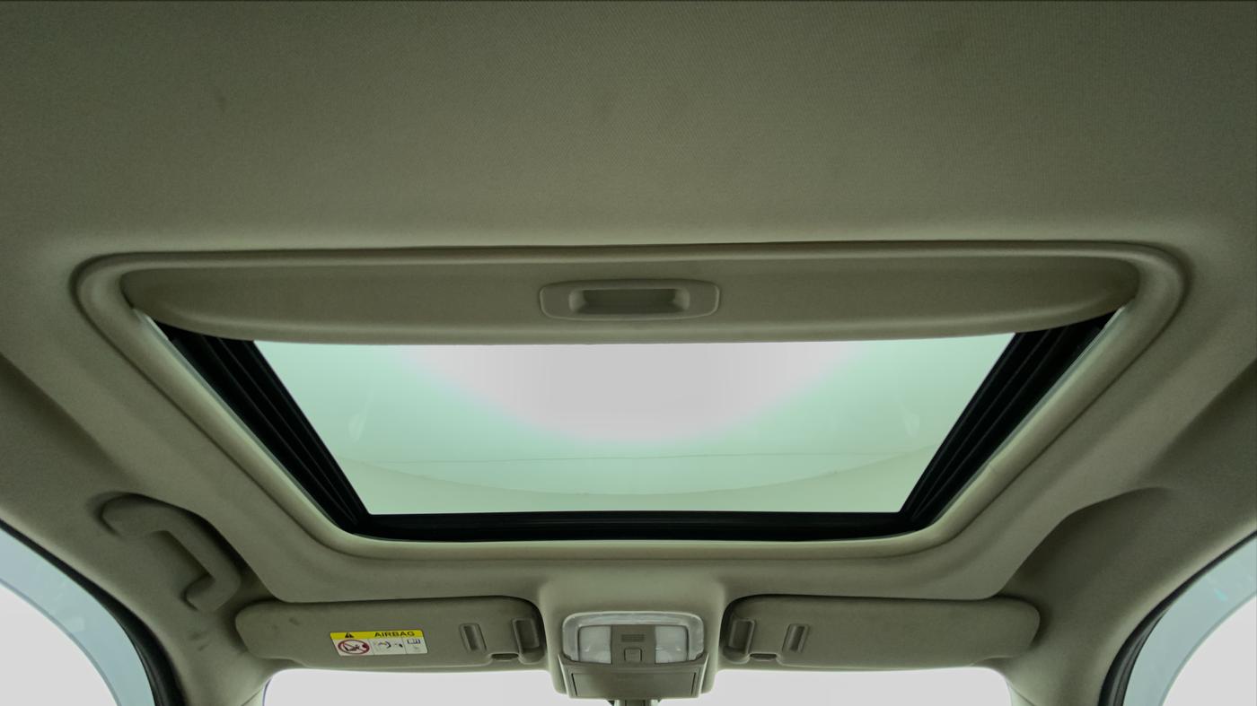 2018 Mahindra XUV500 W11 (O) AT, Diesel, Automatic, 56,905 km, Moonroof/ Sunroof