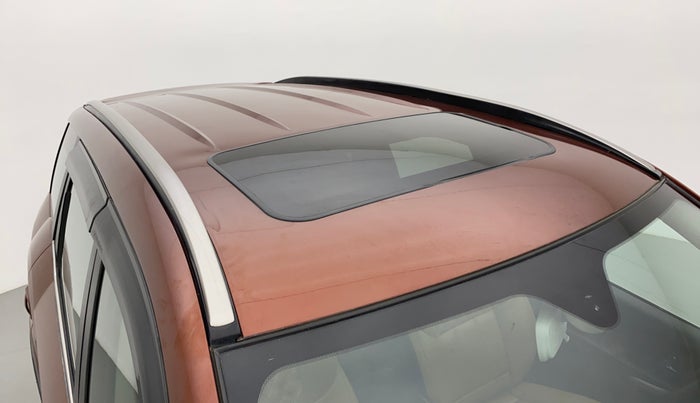 2018 Mahindra XUV500 W11 (O) AT, Diesel, Automatic, 56,905 km, Roof