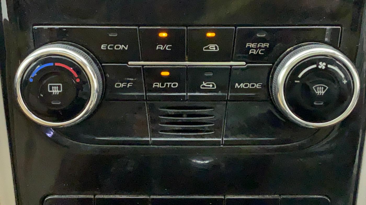 2018 Mahindra XUV500 W11 (O) AT, Diesel, Automatic, 56,905 km, Automatic Climate Control