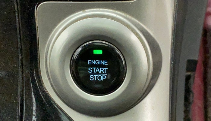 2018 Mahindra XUV500 W11 (O) AT, Diesel, Automatic, 56,905 km, Keyless Start/ Stop Button