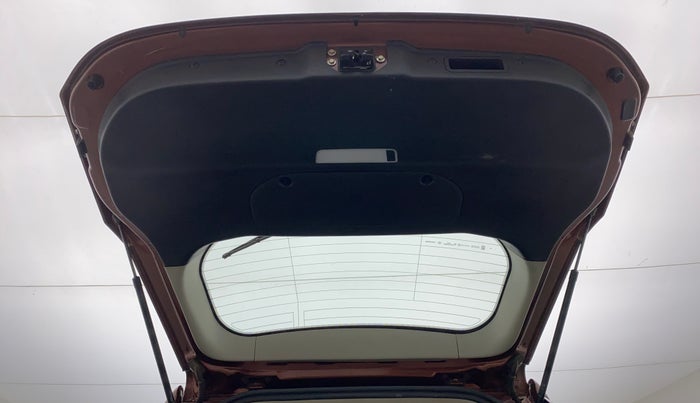 2018 Mahindra XUV500 W11 (O) AT, Diesel, Automatic, 56,905 km, Boot Door Open
