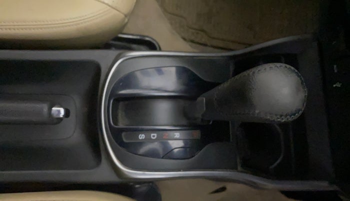 2016 Honda City 1.5L I-VTEC VX CVT, Petrol, Automatic, 51,232 km, Gear Lever